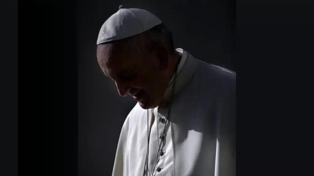 Como a morte do Papa Francisco afeta a saúde mental coletiva
